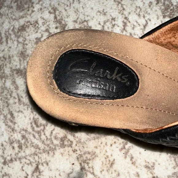 Clarks Black Leather Heeled Mules - Picture 6 of 6